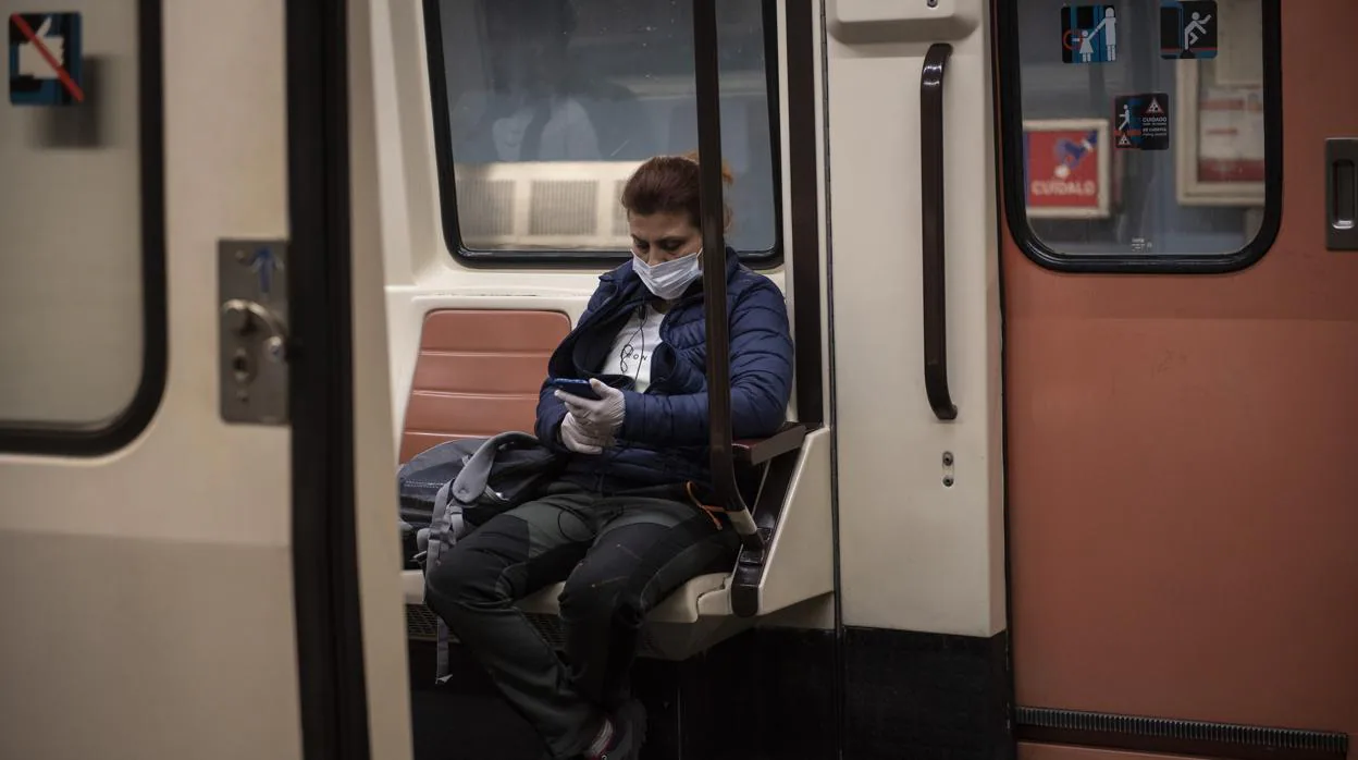 Mascarillas para evitar el contagio de coronavirus en metros y autobuses