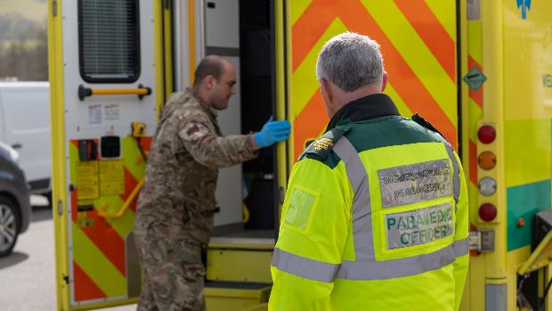 Las muertes por coronavirus en Reino Unido serían hasta un 50% más que las que dice el Gobierno