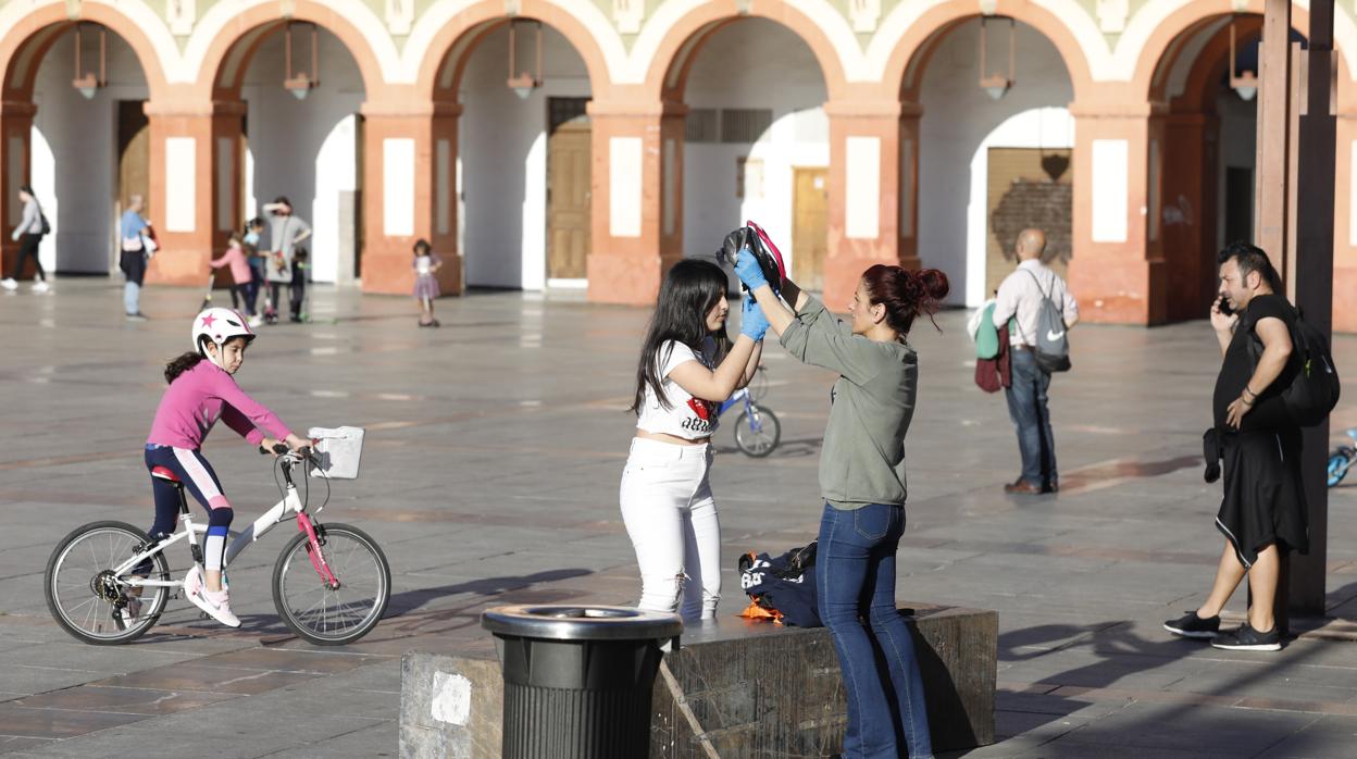 Sanidad planea fijar franjas horarias para las siguientes fases del desconfinamiento