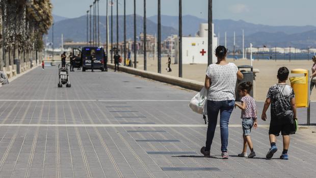 Salir a la calle desde el 2 de mayo: de 6 a 10 y de ocho a once de la noche; los niños solo de 12 a 19 horas