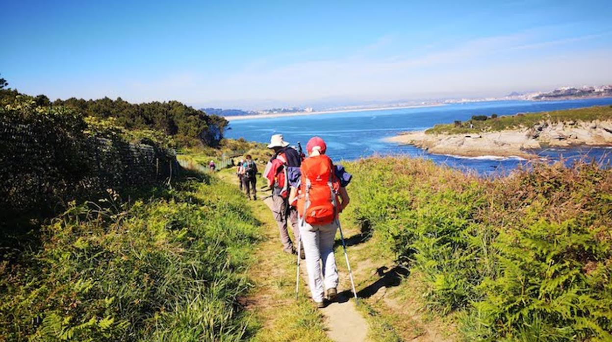 El Camino de Santiago se recicla como vía de transición «entre el encierro y la libertad total»