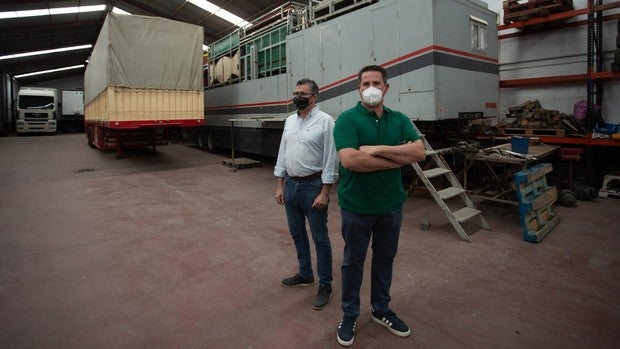 España detiene el tiovivo: más de 200.000 feriantes agotan su último viaje