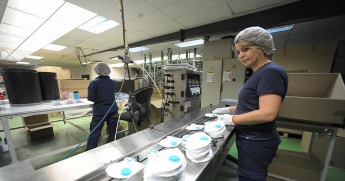 Fábrica de mascarillas en Zamudio