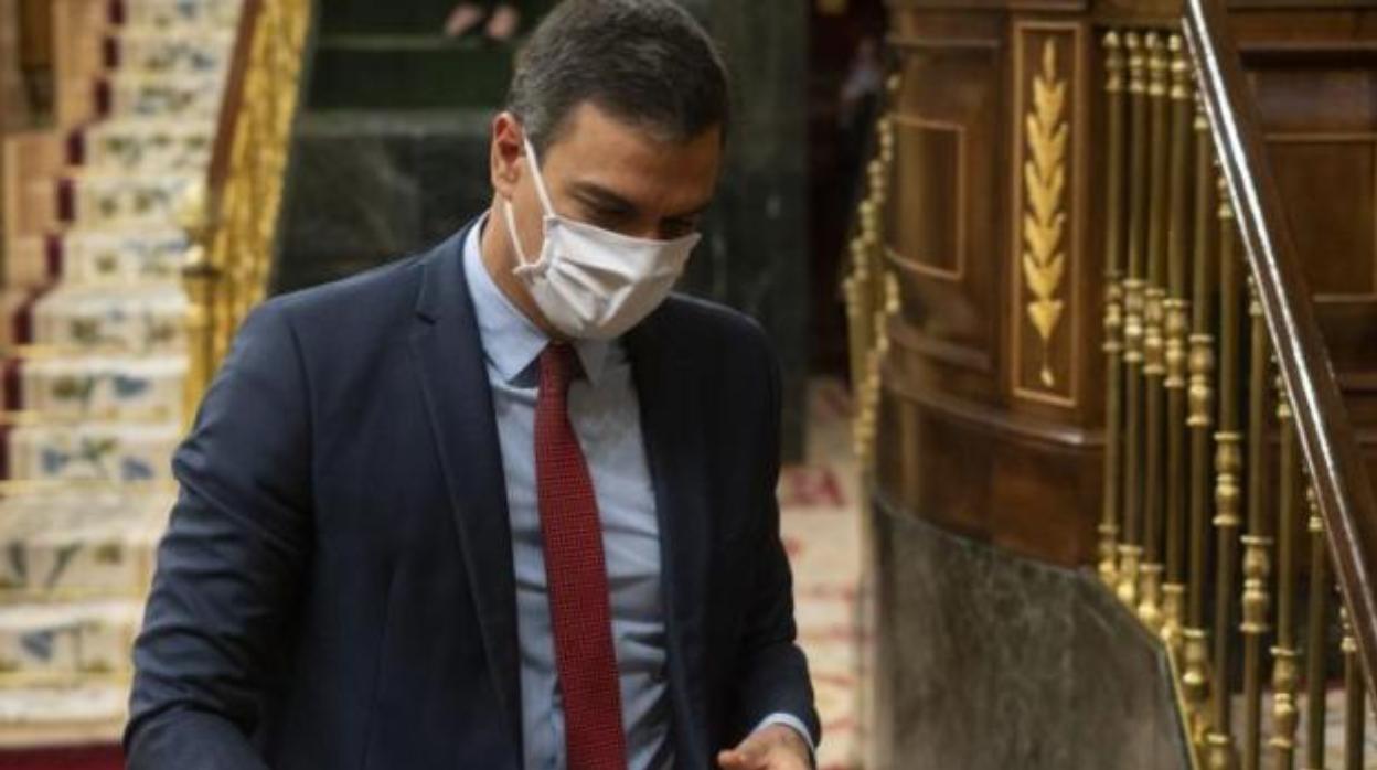 Pedro Sánchez, en el Congreso con mascarilla