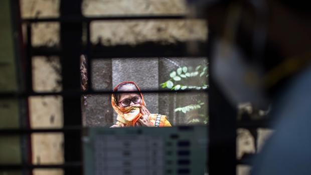 Muere un gurú que aseguraba curar el coronavirus besando las manos y los pies de los contagiados