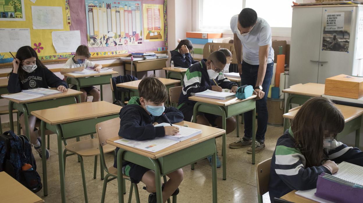 Celaá defiende sus sucesivas propuestas: «Ninguna contradictoria, todas matizadas»