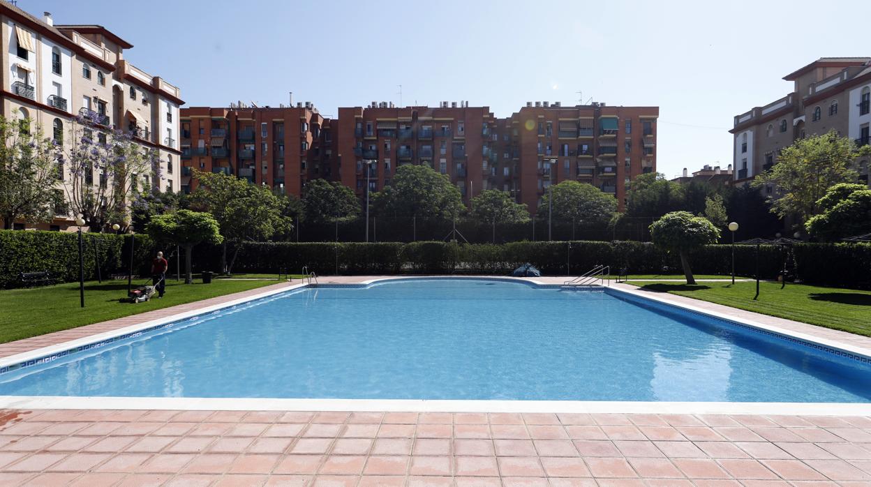 Piscina comunitaria en Córdoba