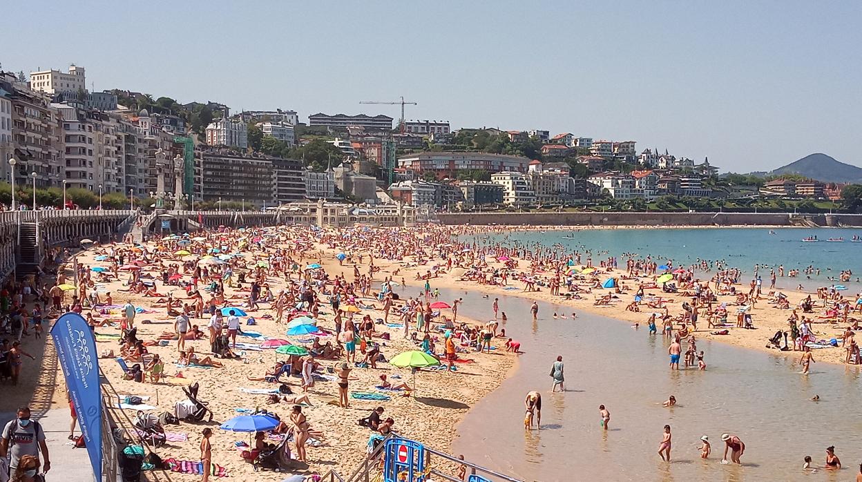 El calor bate récords en el norte con más grados en San Sebastián que en Córdoba