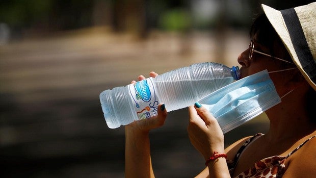 El verano llega a su ecuador con avisos por calor sofocante en 37 provincias