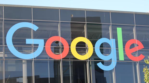 Francia ordena a Google negociar con la prensa una remuneración por sus contenidos