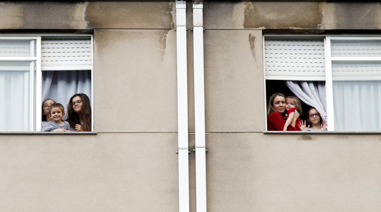 Familias confinadas en Ferrol en abril