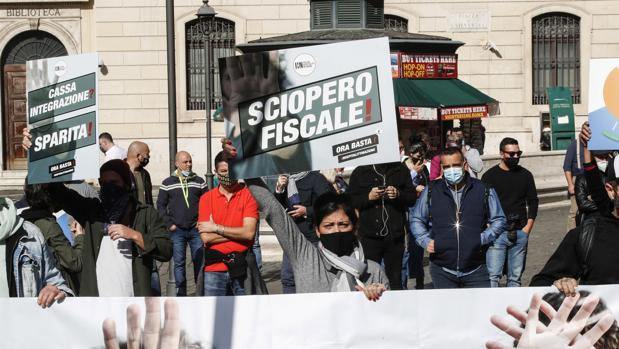 Italia, en confinamiento parcial con más medidas: bares y restaurantes cierran a las seis y abren los domingos