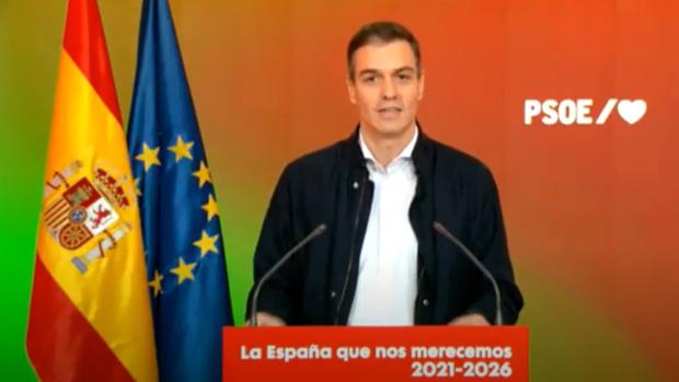 Sánchez avisa de que todavía queda una «etapa crítica» de la pandemia y pide «precaución» en Navidad