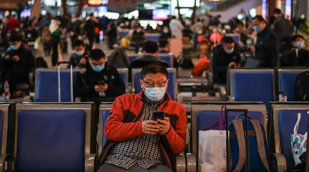 China niega ser el origen del coronavirus y apunta a importaciones de congelados