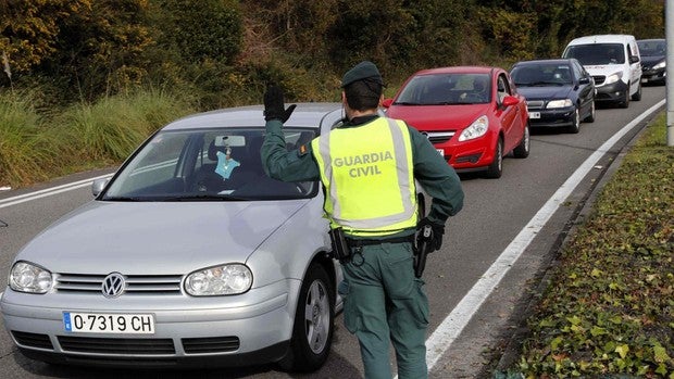 El coladero de los allegados: regiones, policías y juristas ven «casi imposible» controlar la movilidad en Navidad