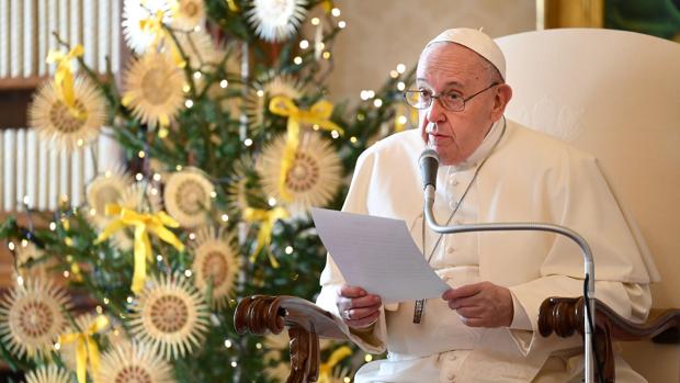 El obispo y el alcalde de Ávila se reúnen con el Papa para invitarle a visitar la ciudad de Santa Teresa