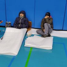 Imágenes desde el interior del polideportivo