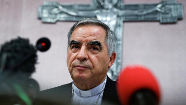 El Vaticano renuncia a la extradición de la «agente especial» del cardenal Becciu