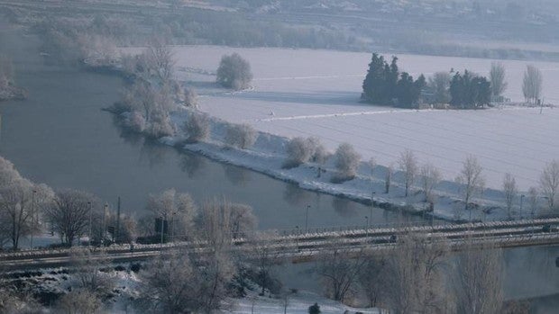 El deshielo provocado por un tren de borrascas amenaza con inundaciones y crecidas