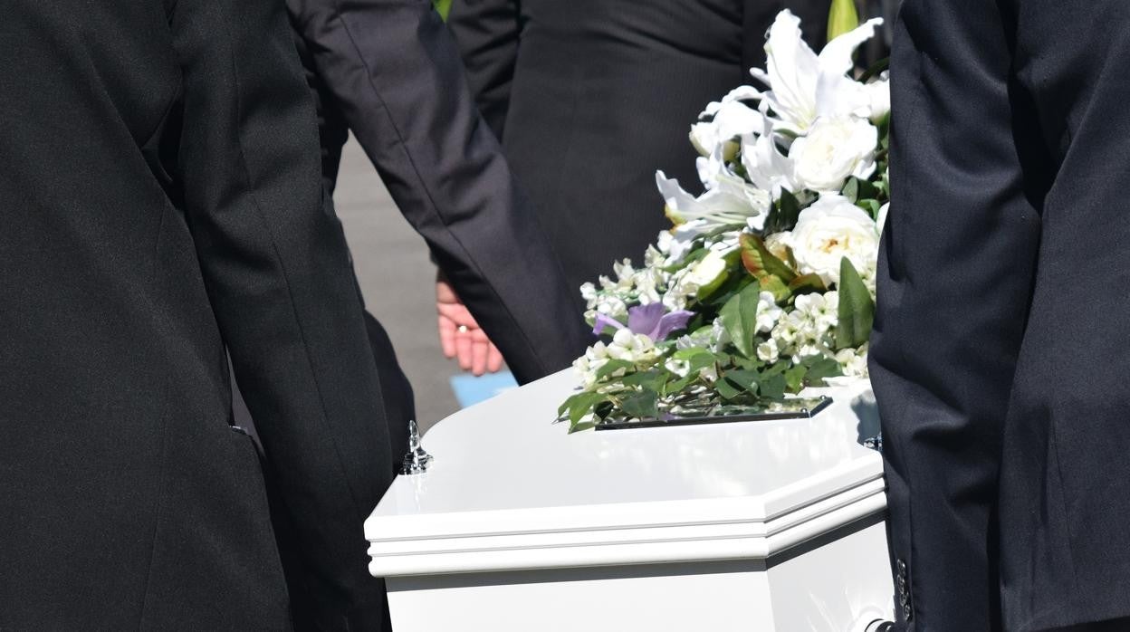 La primera funeraria online de España incrementa sus servicios debido a la pandemia