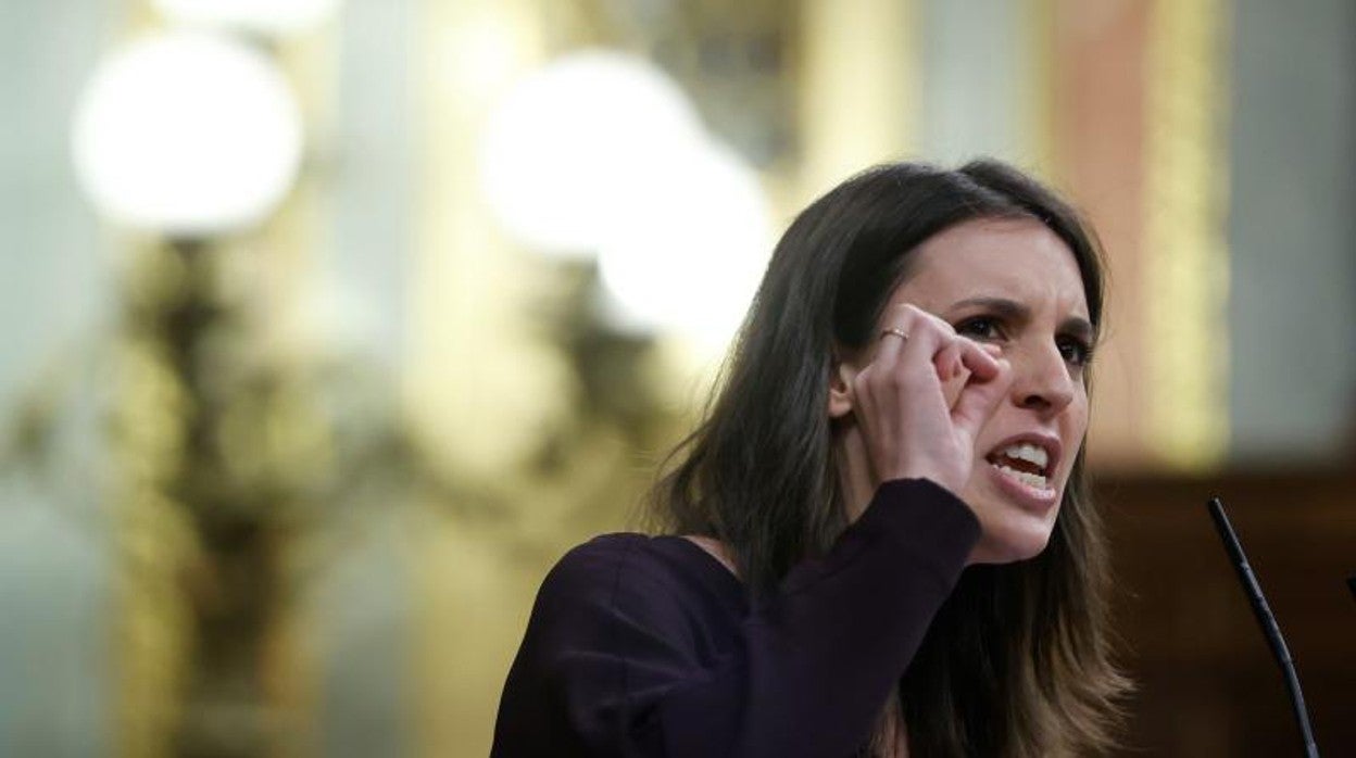 Irene Montero durante la sesión de este miércoles en el Congreso