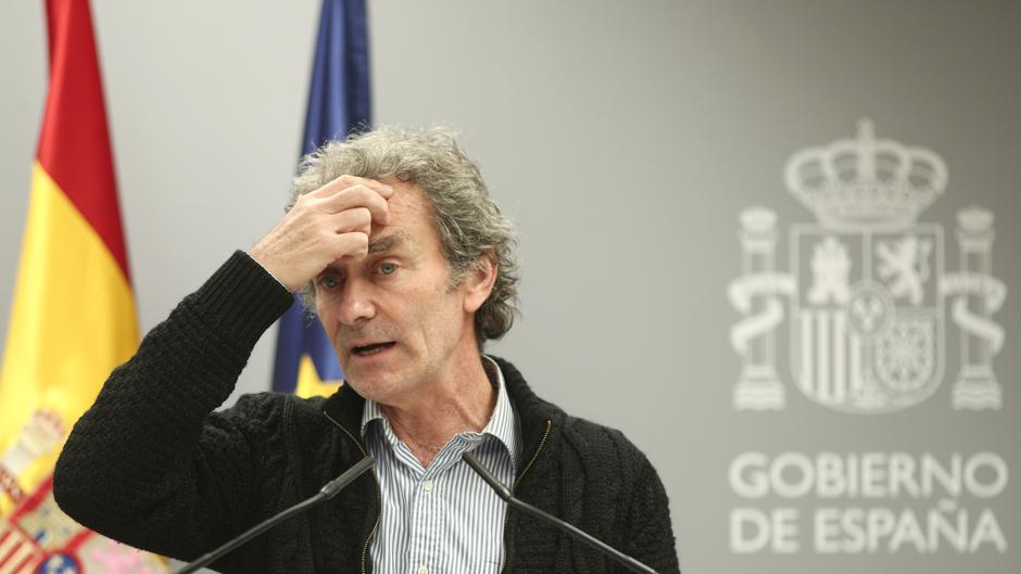 Simón afirma que «no es lo mismo estar debajo de un paso de Semana Santa» que en una manifestación