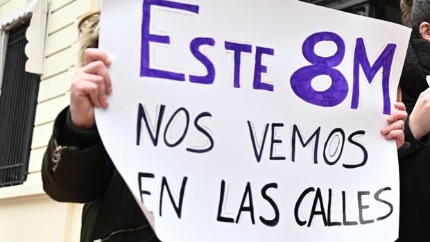 El PSOE impone a Podemos el veto al 8-M para cerrar en Semana Santa