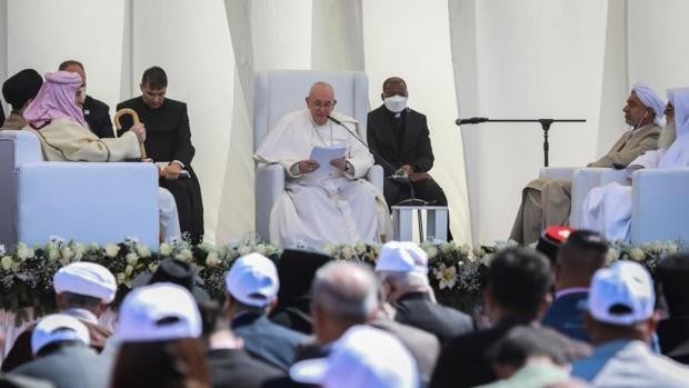 El Papa en Ur de Caldea: «Dios es misericordioso, y la ofensa más blasfema es profanar su nombre odiando al hermano»