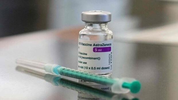 El Gobierno británico asegura que la vacuna de AstraZeneca es segura y efectiva