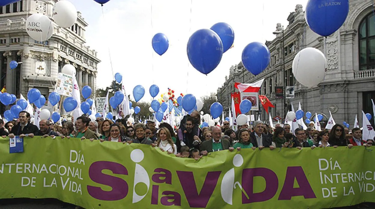 Imagen de archivo de una manifestación por la vida en las calles de Madrid