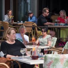 Mallorca vuelve a ser alemana: envidia por dentro, hospitalidad por fuera