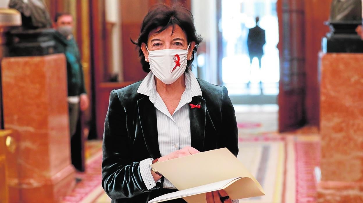 Educación desoye las recomendaciones de la OCDE y no evalúa a los alumnos