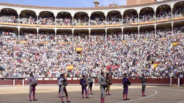 Sanidad propone prohibir los toros y cualquier acto público multitudinario en territorios de riesgo extremo