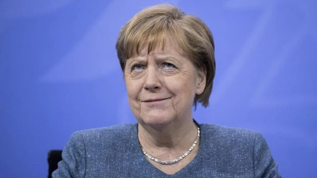 Merkel quiere devolver los derechos y libertades solo a los inmunizados