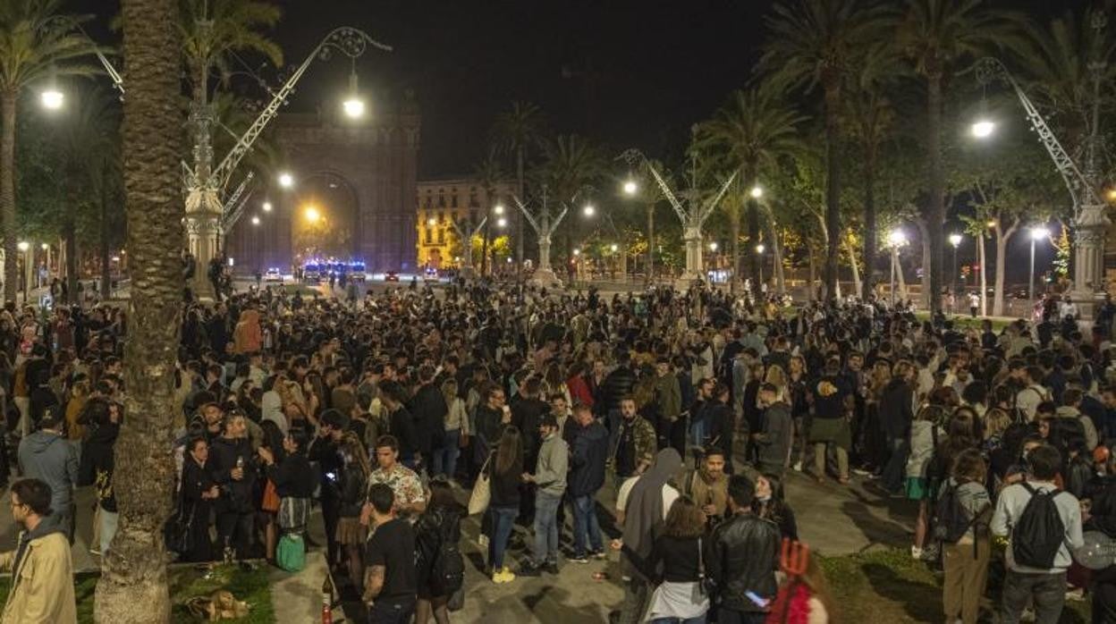 Canarias suspende el toque de queda