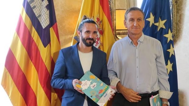 El Govern balear destituye al Defensor del Menor por no querer vacunarse contra el Covid-19