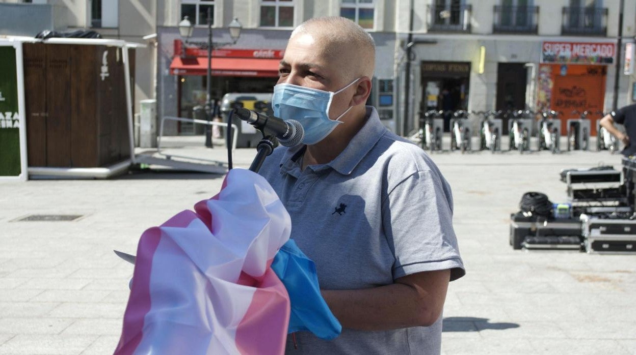 Uge Sangil, durante una protesta por los derechos de los transexuales