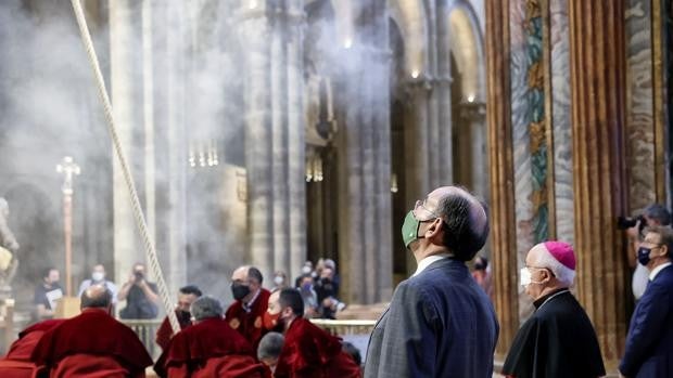 Iberdrola ilumina el interior de la catedral de Santiago en el año Jubilar