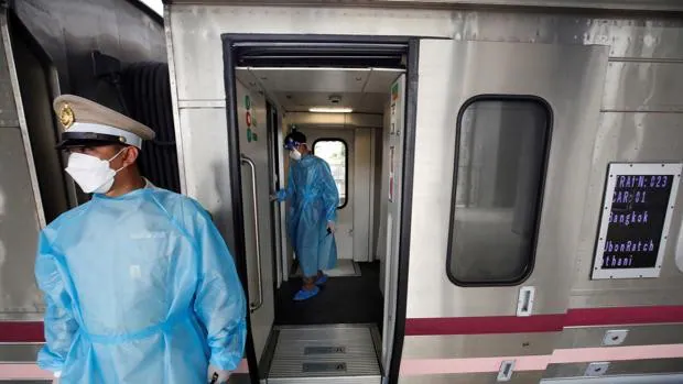 Bangkok habilitará 15 vagones de tren para tratar a pacientes con Covid y aliviar la ocupación hospitalaria