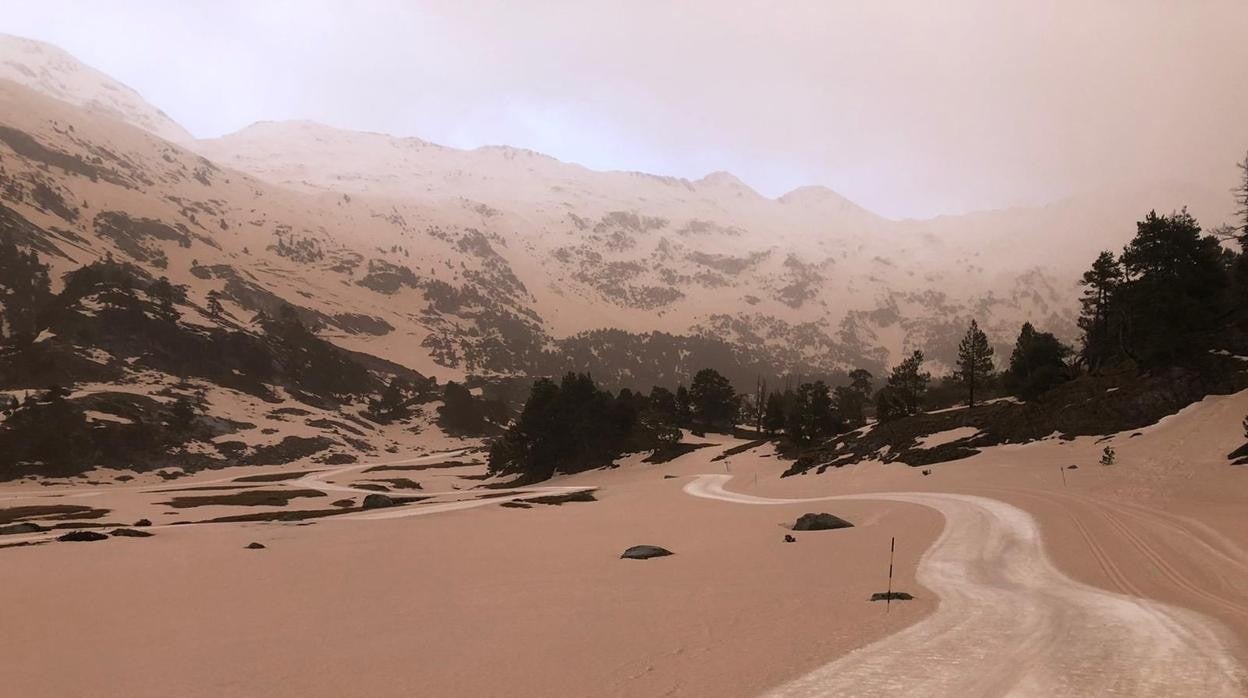 Los Llanos del Hospital, en el valle de Benasque, en una estampa inusual el pasado mes de febrero