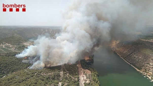 La ola de calor ya deja los primeros incendios en la Península