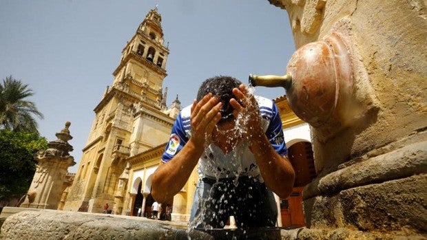 Un infierno en España: la ola de calor alcanza hoy cifras extremas tras superar el viernes los 46 grados