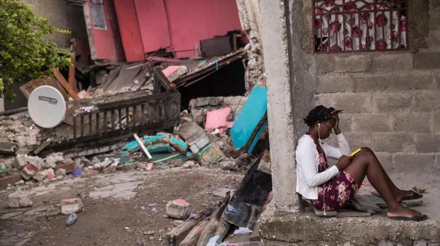 Ocho días después del sismo, Haití se enfrenta a una emergencia vital