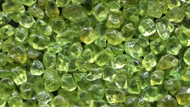 Cristal de olivino: ¿cuál es el precio de la piedra semipreciosa expulsada por el volcán La Palma?