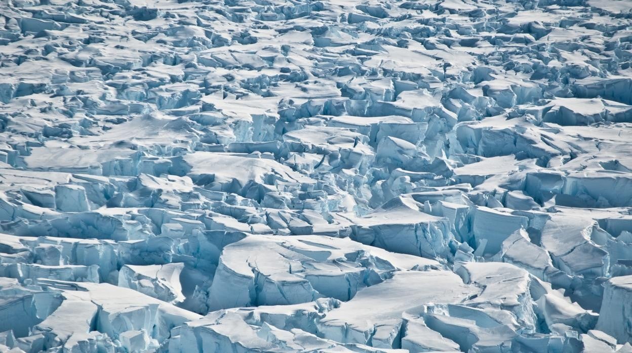 Detectan por primera vez microplásticos en la atmósfera antártica