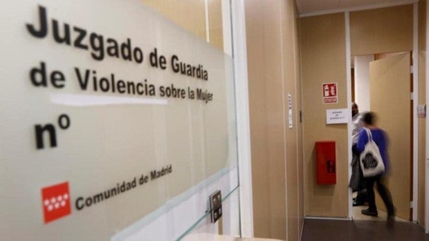 Interior ordena extremar el control de los agresores machistas reincidentes