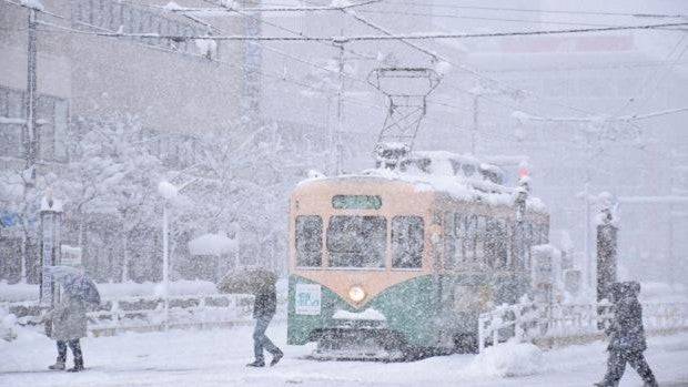 Tiempo «loco» con récord de nevadas en países como Japón y temperaturas muy suaves en España