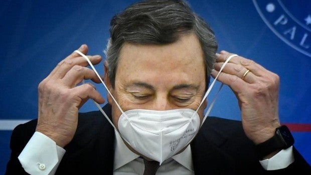 Draghi afirma que «los problemas del Covid se deben a los no vacunados»