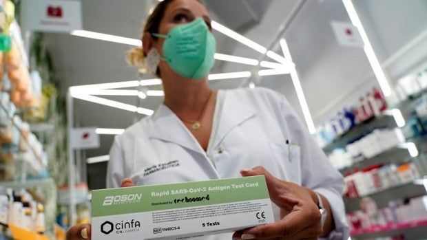 ¿Se puede ser positivo en Covid y dar negativo en un test de antígenos?