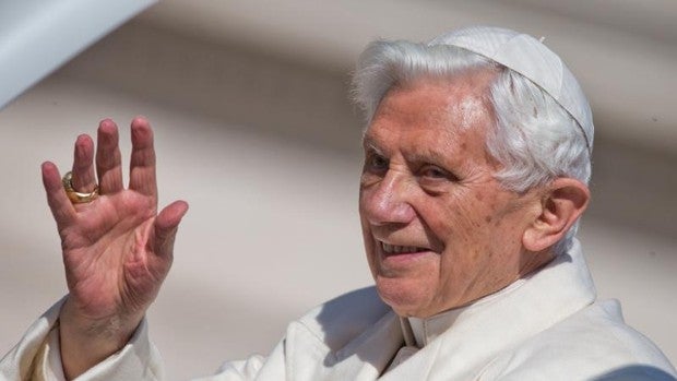 Benedicto matiza su respuesta a las acusaciones de abusos, pero confirma su inocencia